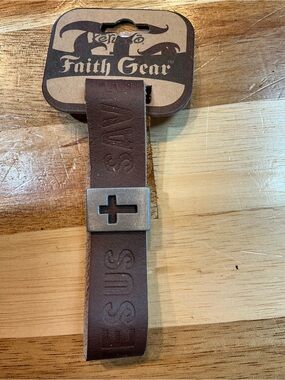 Brown Leather 'JESUS SAVES' Bracelet with Cross Plate